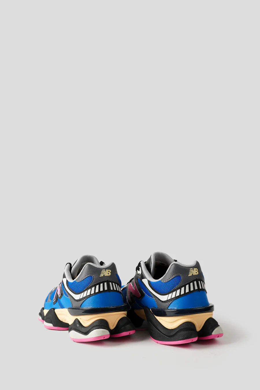 Miniature 4